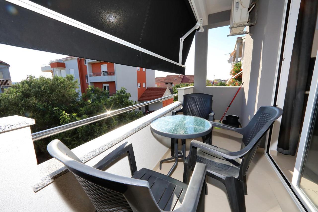 Apartments Neli Bibinje Exterior photo